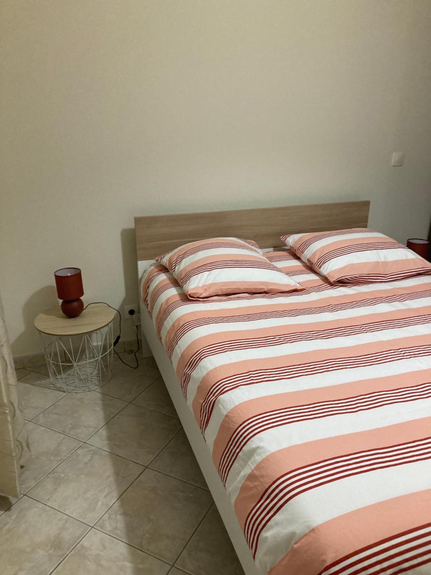 Maison Entiere Proche Du Centre เลอบูก ภายนอก รูปภาพ